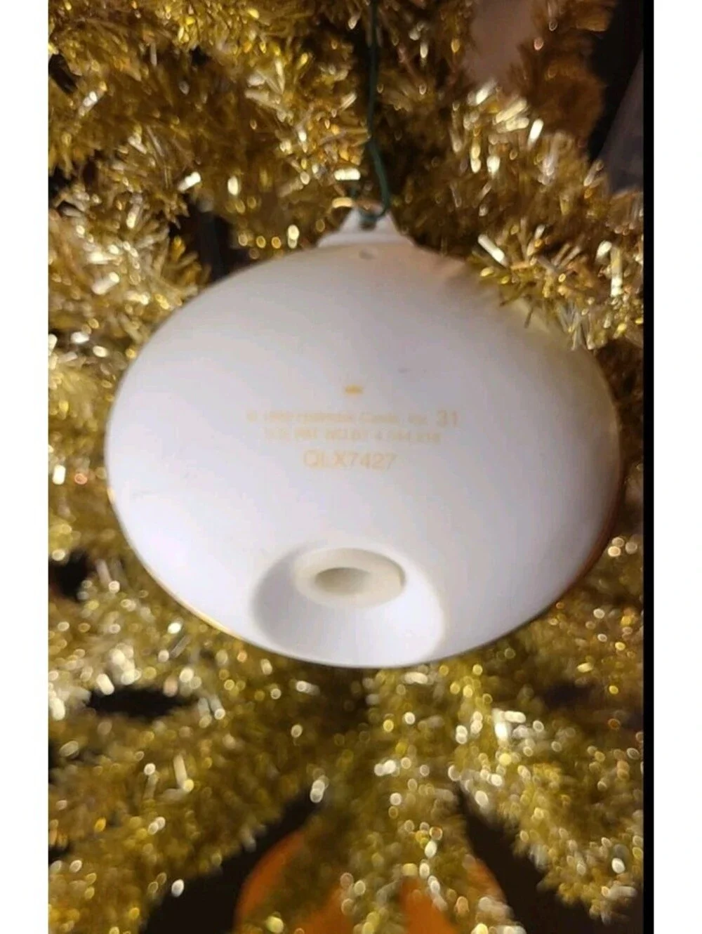 Hallmark Keepsake Ornament “Let it Snow” 1999 magic porcelain Spot For Bulb
